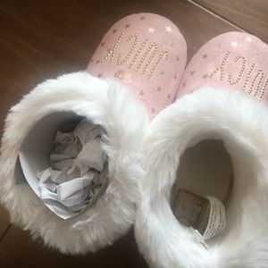 NEW Juicy Couture Slippers